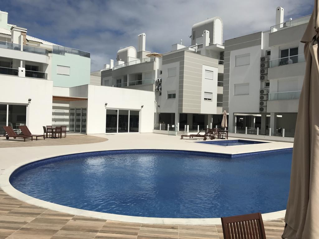 Apartamento Maravilhoso em Florianópolis na Praia dos Ingleses com piscina Exterior foto